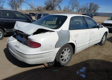 1998 Buick Regal Ls z USA, uszkodzony, nr VIN 2G4WB52K7W1436319